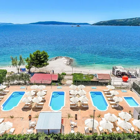 Medena-5 By Interhome Апартаменты Трогир