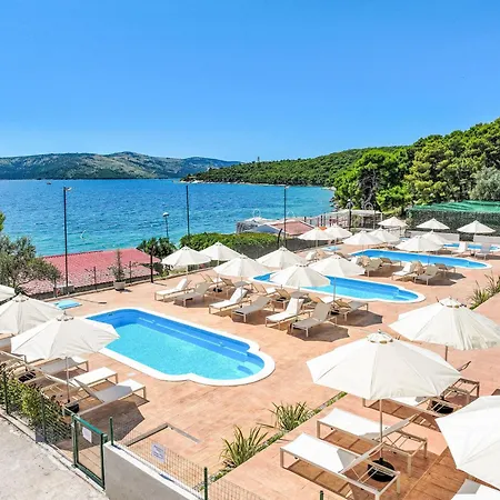 公寓 Medena-5 By Interhome 特罗吉尔