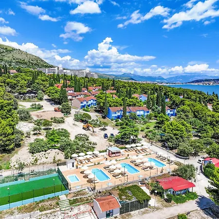 Medena-5 By Interhome 公寓 *